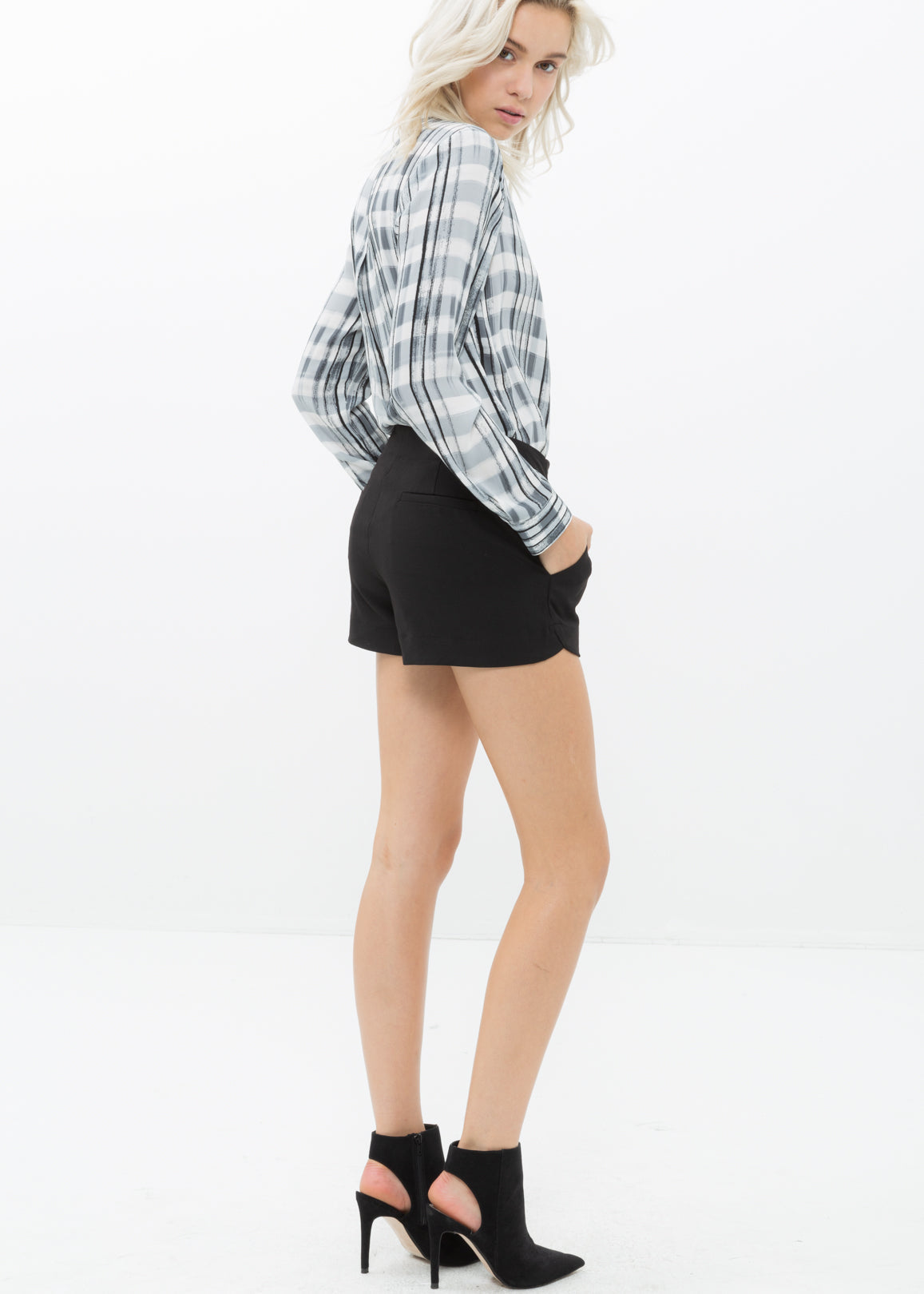 Women's Gabardine Mid Rise Shorts